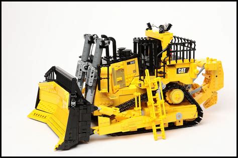 Caterpillar D11T Dozer | Lego bulldozer, Lego, Lego machines