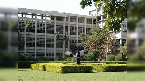 Iit Bombay Awards 284 Degrees At Its 60th Convocation