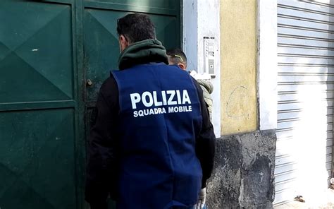 Catania Detenzione E Spaccio Di Cocaina La Polizia Arresta In