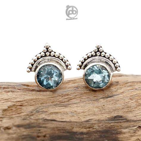 Anting Stud Wanita Perak 925 Sky Topaz Janger Bali PERAK BALI