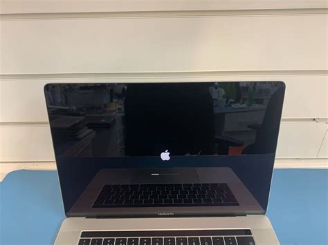 Apple Macbook Pro A1707 2017 15 Touch Bar Core I7 7700hq 28ghz 16gb 256gb Ssd Ebay