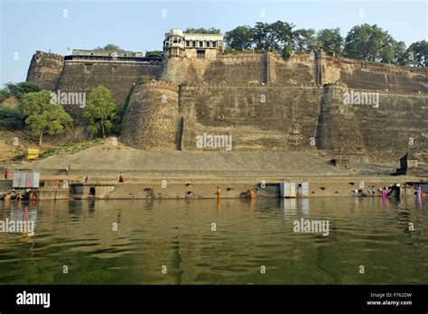 Ahilya Bai Palace Maheshwar Ghat Maheshwar Khargone Madhya Pradesh India Asia Fotografía