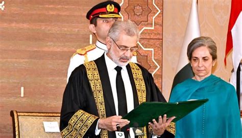 CJP Isa Lauded For Inviting Wife On Stage During Oath Taking Ceremony