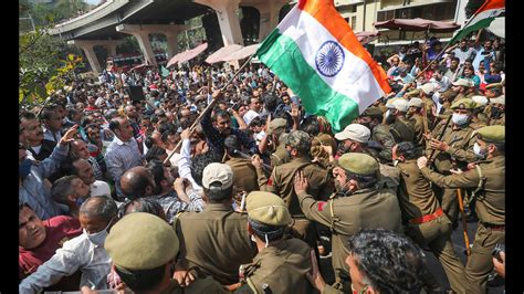 J K Daily Wagers Stage Protest Demand Regularisation Hindustan Times