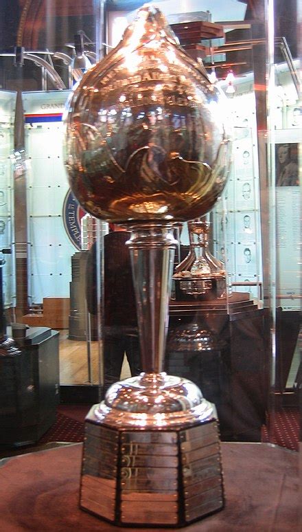 Hart Memorial Trophy - Wikipedia