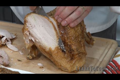 turkey carving http://learntocook.com/carving/how-to-carve-and-serve-a ...