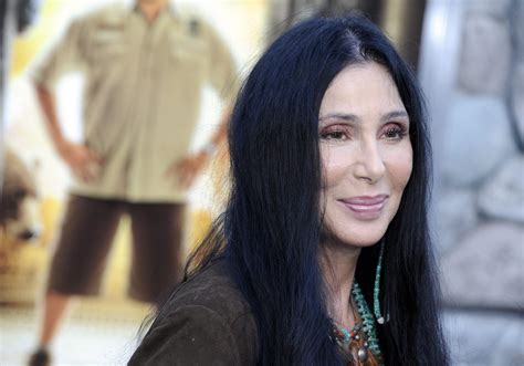 Cher Makes Glamorous Entry In Mamma Mia Sequel Clip Daily Sabah