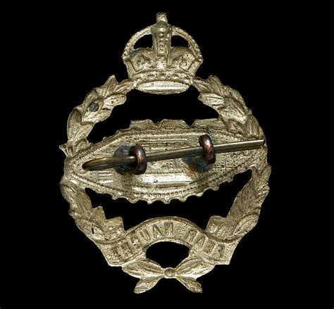 WW2 Royal Tank Regiment Cap Badge – British Badges and Medals