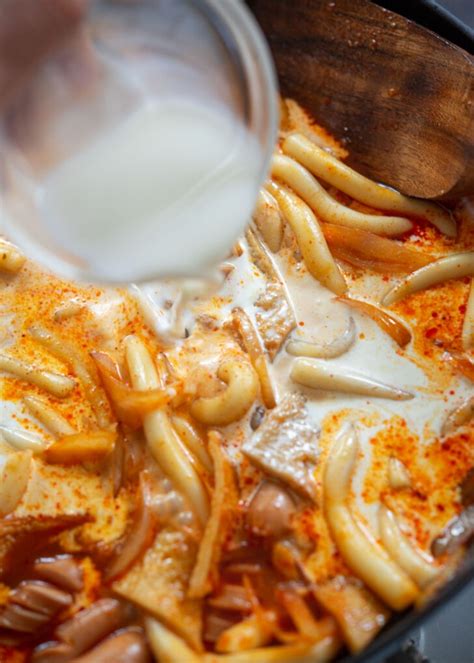 Best Rose Tteokbokki Recipe Easy Homemade Guide 2023