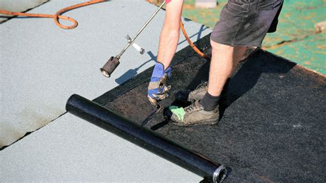 Choosing The Best Commercial Roof Cleaning Products