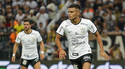 Fausto Vera Rasga Elogios A Jogadores Do Corinthians E Tranquiliza A