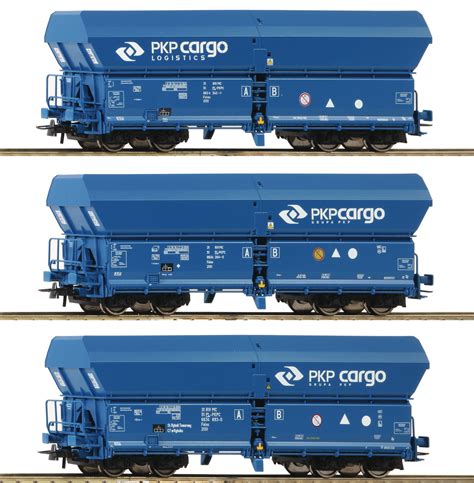 Roco Set Of Self Unloading Hopper Cars In Pkp Cargo Livery