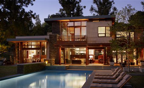 Modern Three-Story House in Los Angeles – Adorable Home