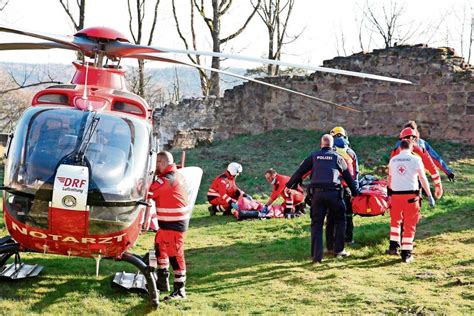 Vorbach Spektakuläre Rettungsaktion Junge Wanderin fällt in Tiefe