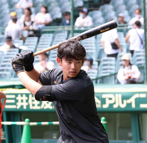 写真：【巨人】ドラフト2位・萩尾匡也がいざ初陣 昇格即初スタメンで「勝ちに貢献したい」 東スポweb