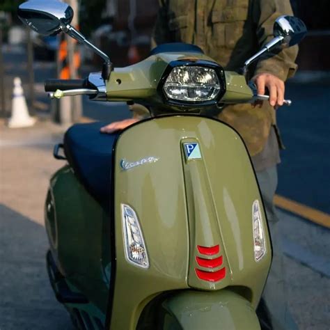 Vespa Sprint S 150 Green Hijau Motor Di Carousell