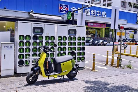 「這個」買菜代步很可以！gogoro Jego 輕騎綠牌王者試駕 Yahoo奇摩汽車機車