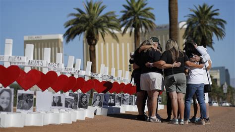 Las Vegas Mass Shooting Mgm Settles Massacre Lawsuits For Up To 800m