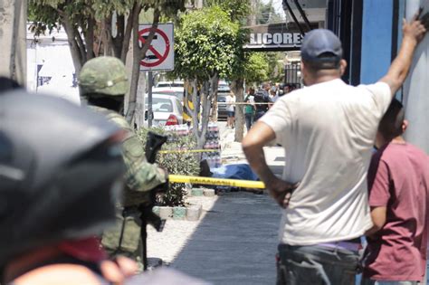 Trágico incidente en León Padre e hijo asesinados a tiros frente al