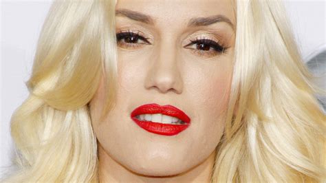 Gwen Stefani Looks Completely Unrecognizable With Her Halloween Look