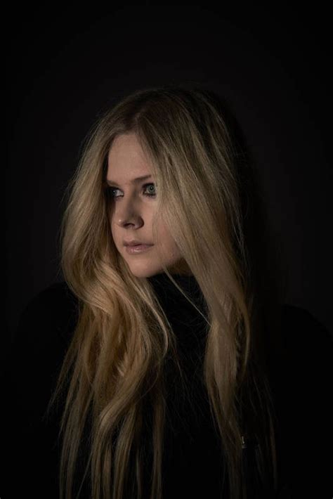 Avrile Lavigne Pretty For Guardian Photoshoot Hot Celebs Home