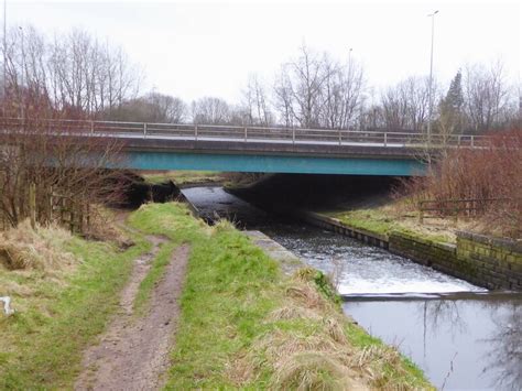 M Motorway Bridge Over The River Irk Kevin Waterhouse Cc By Sa