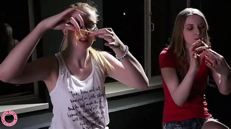 Chewing Gum Videos XVIDEOS