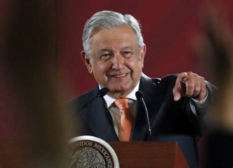 AMLO mantiene aprobación de 58 en mayo megaobras y programas sociales