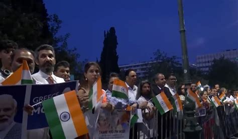 In Pics Pm Modi Receives Heartfelt Welcome From Indian Diaspora As He