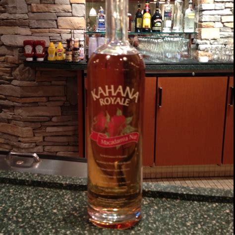 Kahana Royal Macadamia Nut Liqueur Fabulous Foods Macadamia Nuts