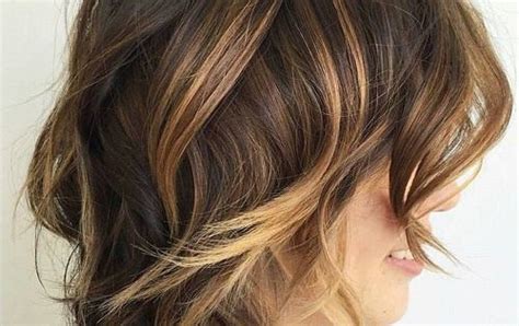 50 Most Delightful Short Wavy Hairstyles Balayage And Bobs