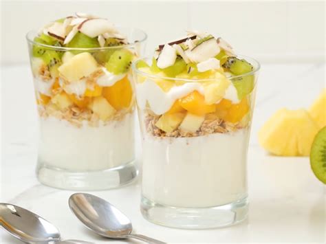 Easy Yogurt Parfait Recipe For The Perfect Breakfast Recipes Net