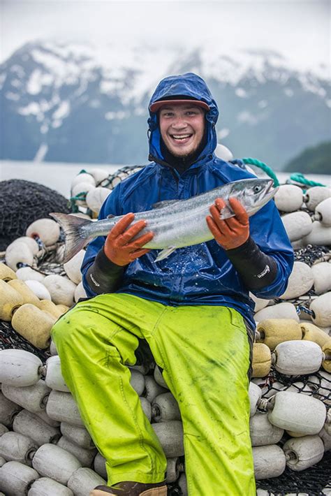 Pescador De Salmón Salvaje Feliz Alaska Seafood