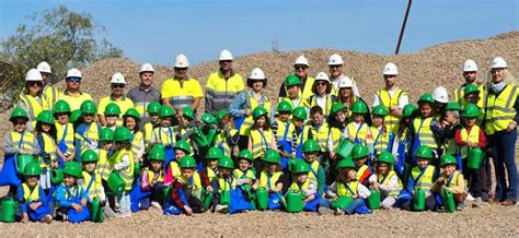 Prebetong Áridos celebra el día de los árboles los áridos y la