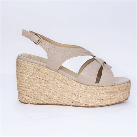 Zafiro Nude Junior Rivadeneyra