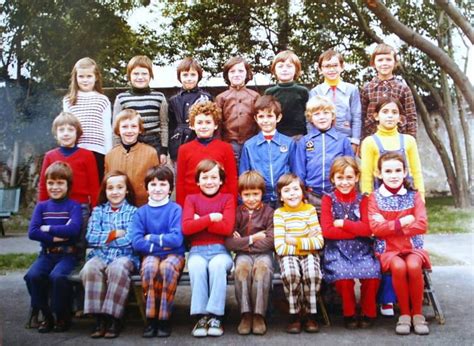 Photo De Classe CM1 De 1977 ECOLE VOLTAIRE Copains D Avant