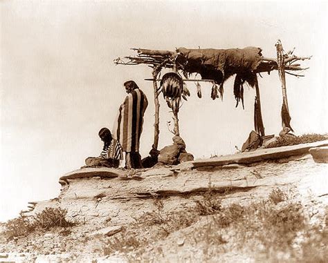 American Indian S History And Photographs Native American Burials And