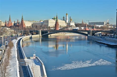 Premium Photo Moscow River The Kremlin