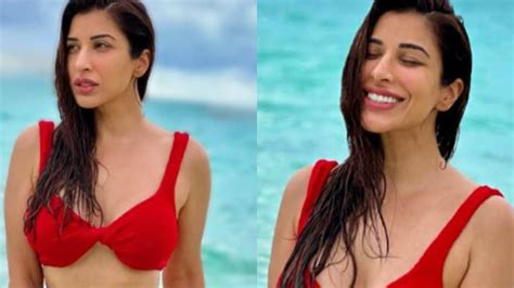 Sexy Sophie Choudry Sports A Red Bikini Drops Hot Photos On Valentine S Day See Here Movies