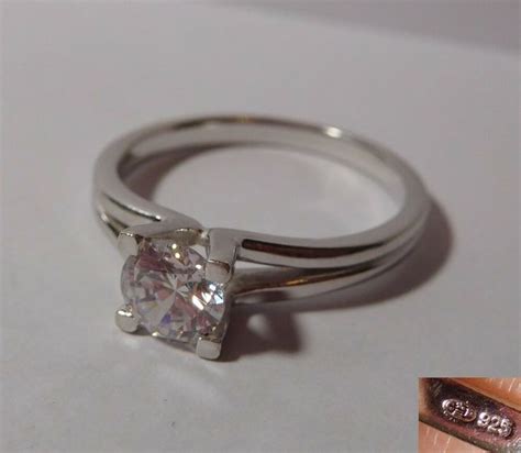 Superbe Bague Argent Massif Et Brillant Voir In