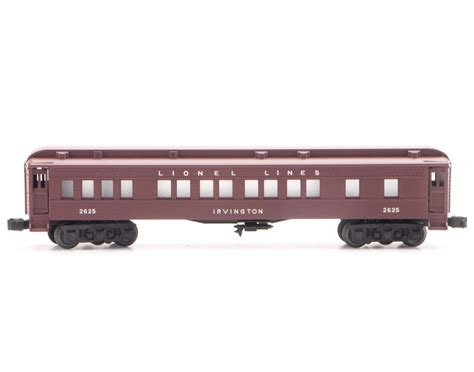 Lionel "Lionel Lines" O-Scale Passenger Cars and Locomotive | EBTH