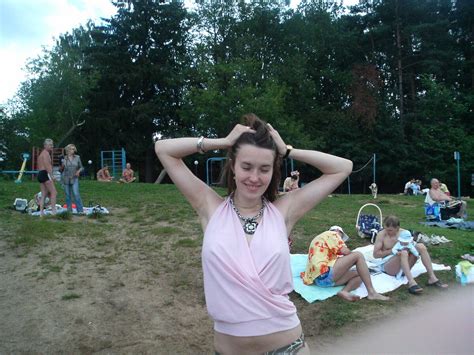 Amateur Outdoors Porn Pic