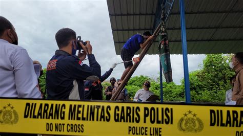 Rekonstruksi Kasus Dugaan Suami Bunuh Istri Tersangka Perankan Adegan