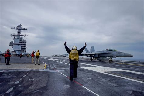 Cómo Es El Uss Gerald R Ford El Portaaviones Más Grande Y Poderoso Del Mundo Que Revoluciona