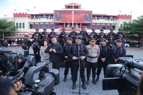 20 Personil Terbaik Brimob Polri Ikuti Lomba UAE SWAT Challenge