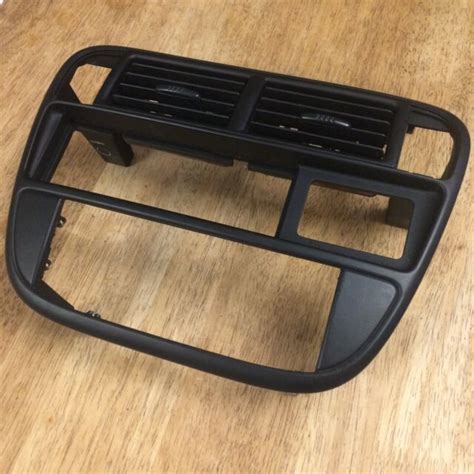 1996 1998 Honda Civic Radio Heater Dash Bezel Vents OEM Part 77251