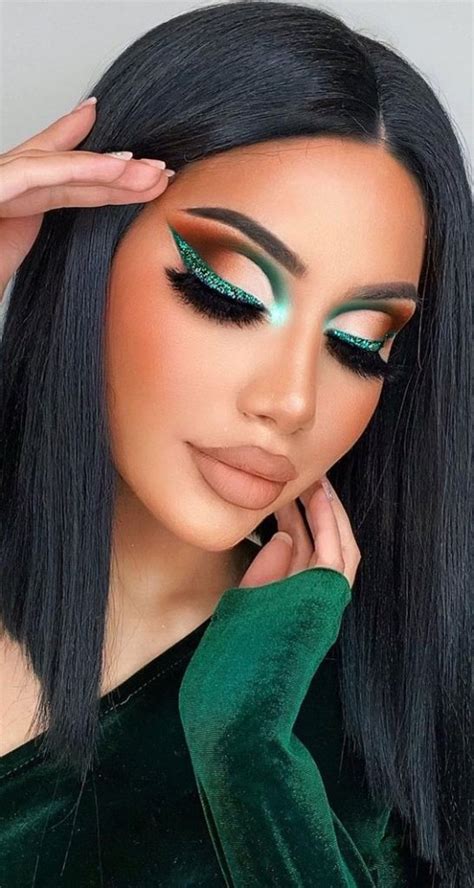 Creative Eye Makeup Art Ideas You Should Try Emerald Glittery Eye