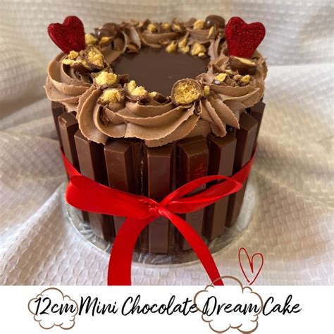 Mini Chocolate Dream Cake (12cm) - Crisp Bakes & Blooms