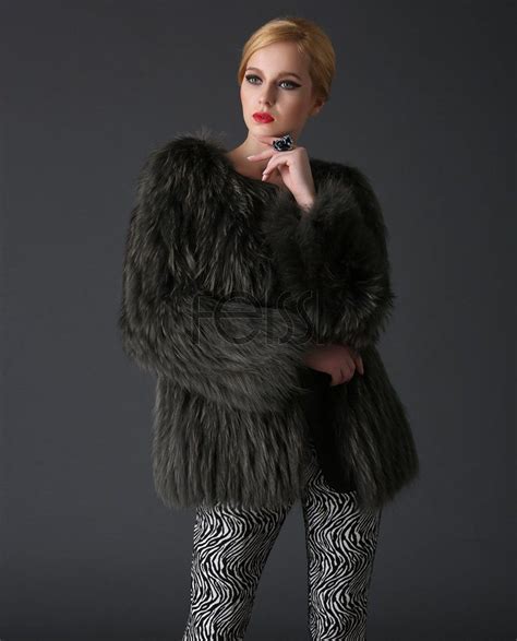 Pin by Gideon on Blană 27 Fur coat Raccoon fur coat Fur