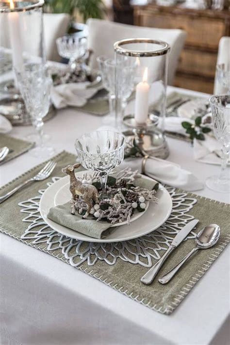 Festive And Chic White Christmas Decor Ideas For A Stylish